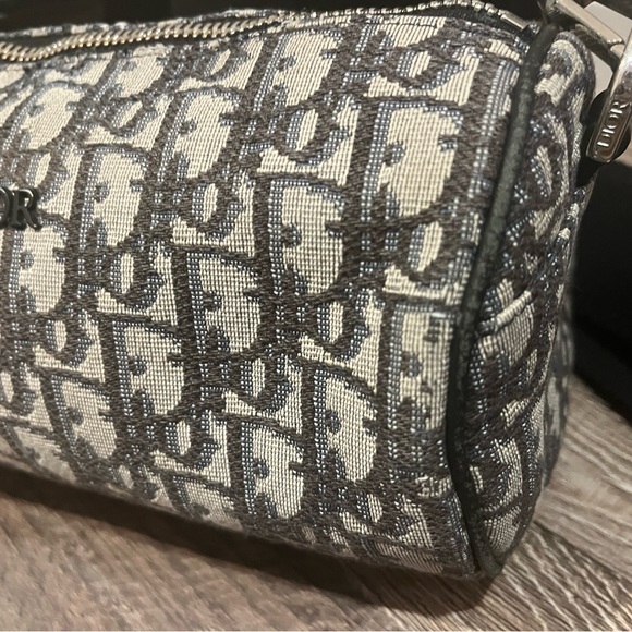 Christian Dior Roller Messenger Bag Authentic - Picture 4 of 9